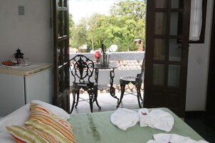 Deluxe Triple Room, Sea View | Minibar, individually decorated, blackout drapes, free WiFi