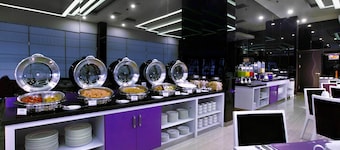 Quest Hotel Balikpapan by ASTON