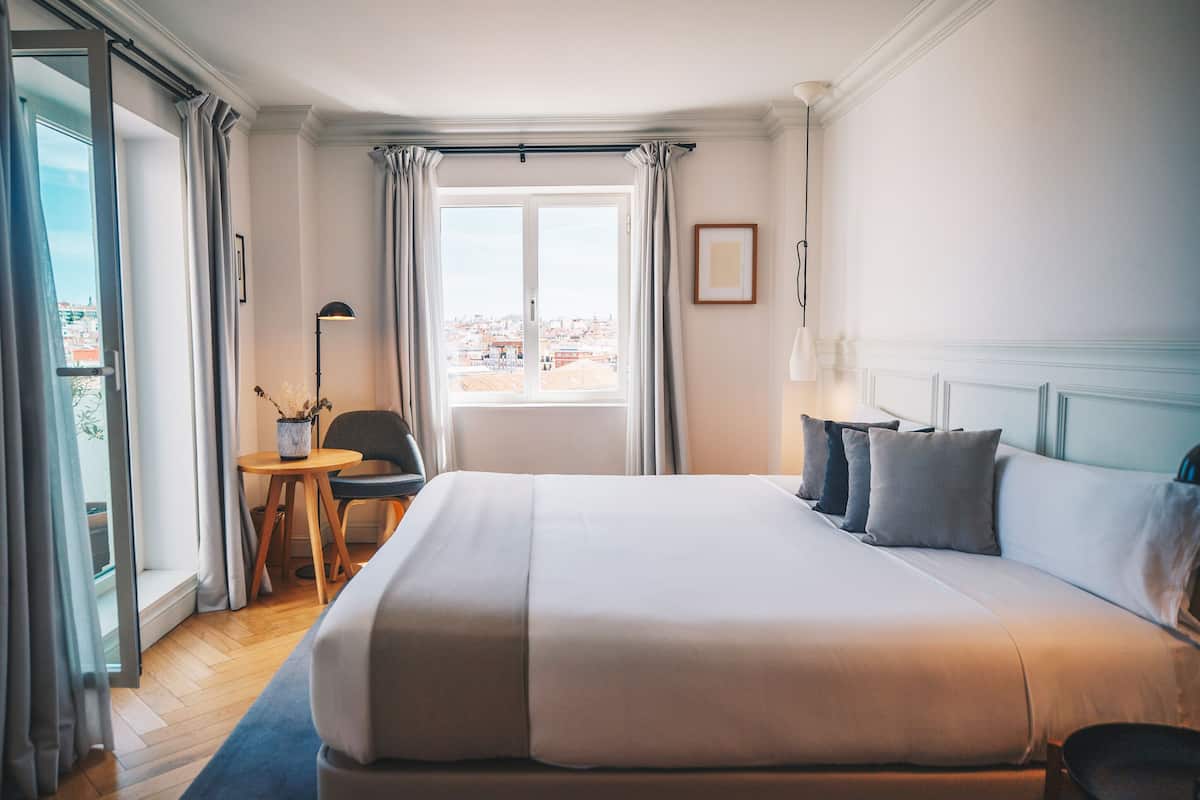 Deluxe-Zimmer, Nichtraucher, Stadtblick | Bettwäsche aus ägyptischer Baumwolle, hochwertige Bettwaren