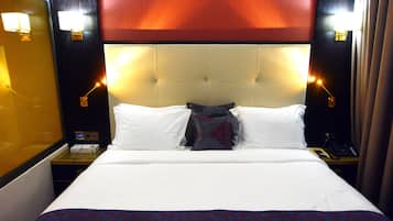 Standard Room | 1 bedroom, minibar, in-room safe, desk