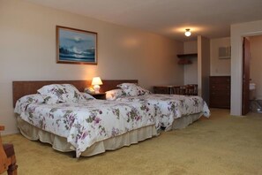 Deluxe Room, 2 Double Beds, Non Smoking, Kitchenette | Individually decorated, individually furnished, bed sheets - The Inn Between the Beaches (York Beach)