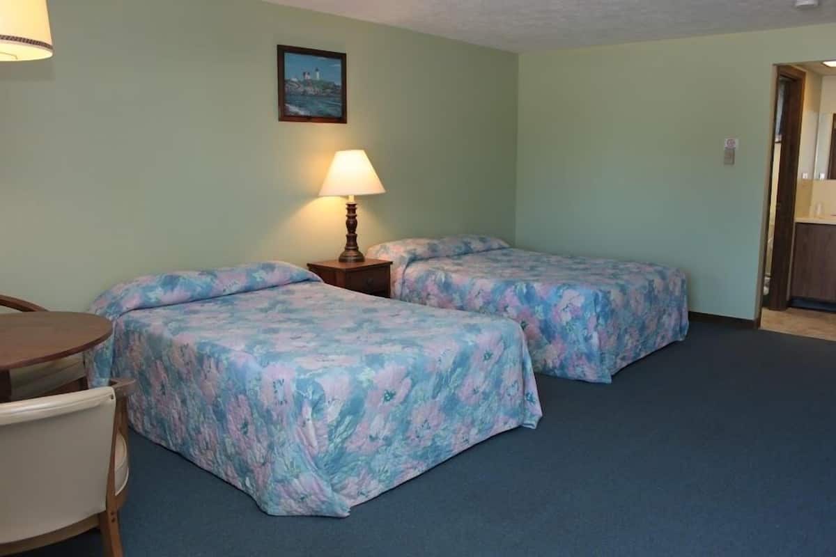 Air Conditioned Motel Room 1, 2 Double Beds, Non-Smoking | WiFi (free)