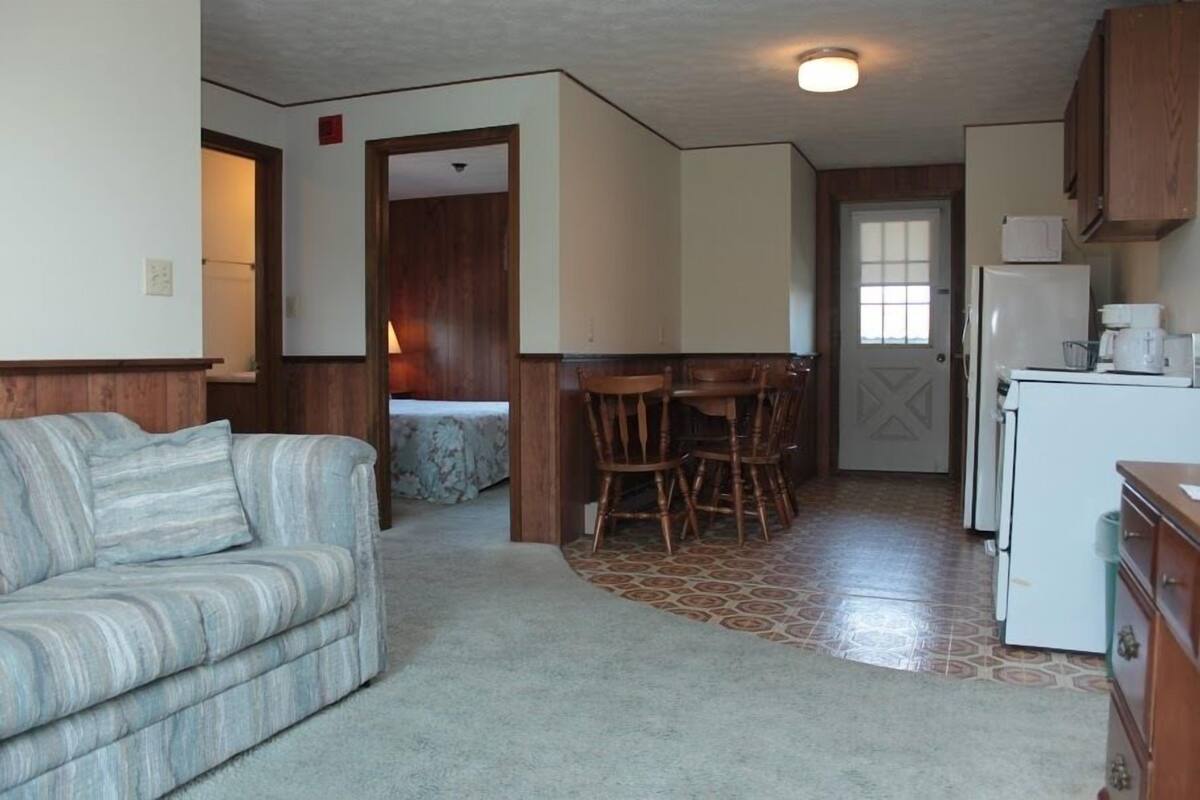 2 Bedroom Non Air Conditioned Apartment with Kitchen | Living area