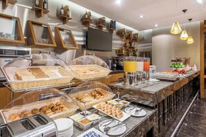 Colazione a pagamento, servita tutte le mattine 