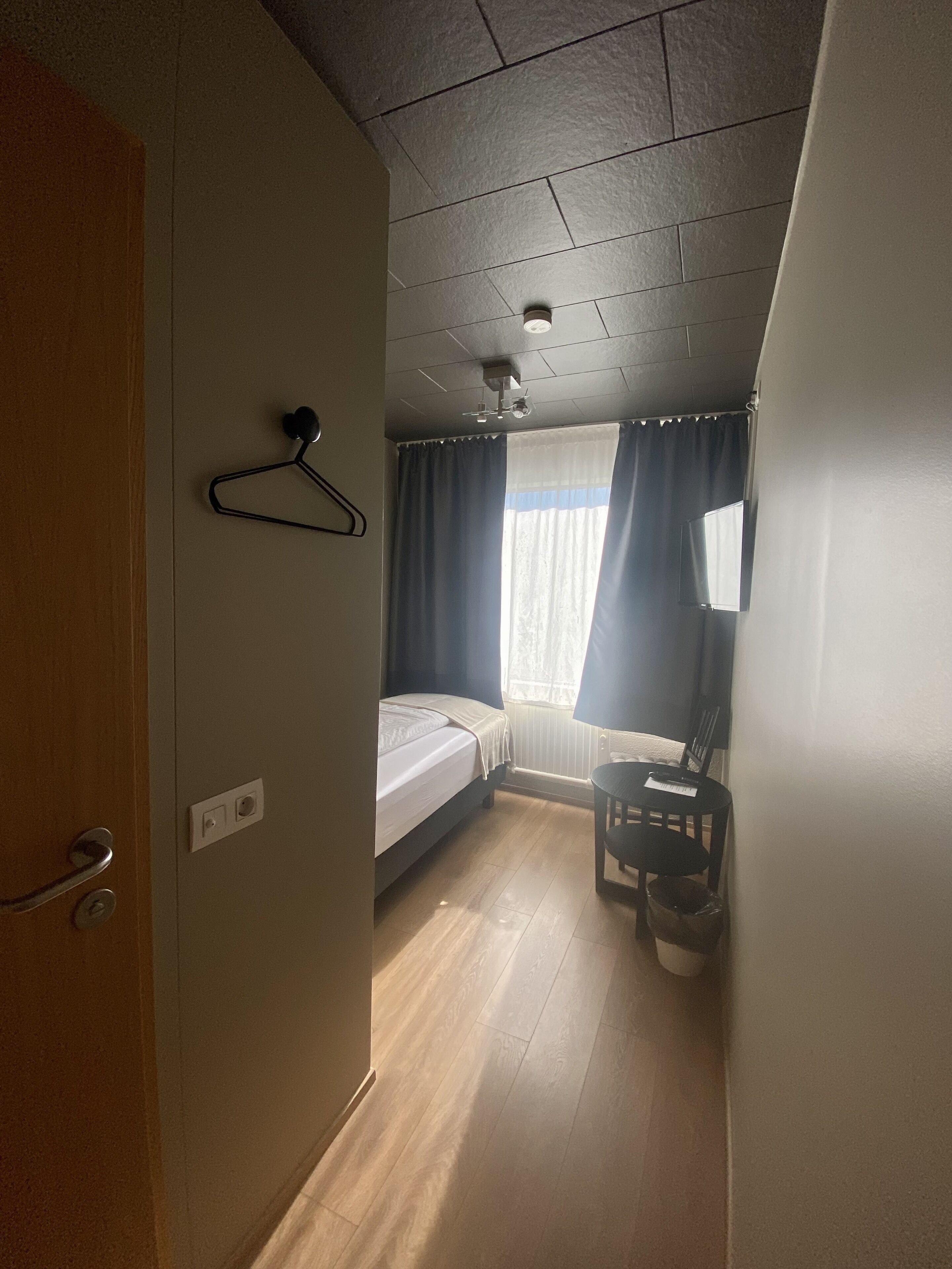 single room | 1 bedroom, free wifi, bed sheets