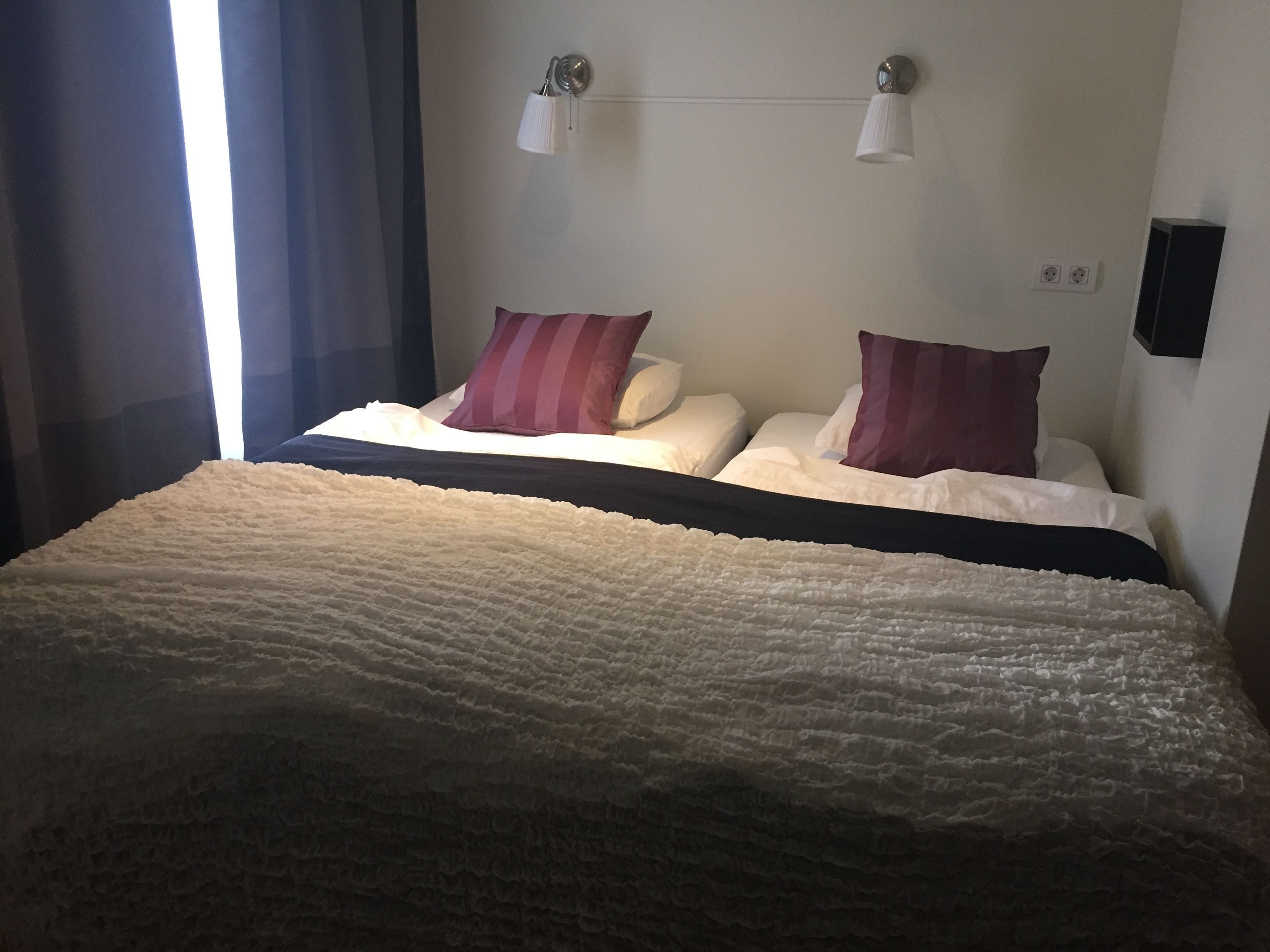 1 bedroom, free wifi, bed sheets