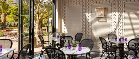 Aperto a colazione, pranzo e cena