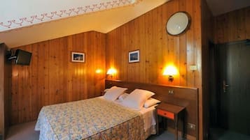 Habitación con 1 cama matrimonial o 2 individuales | Escritorio y wifi gratis