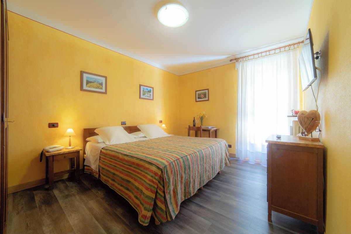 Habitación doble, Terraza | Escritorio y wifi gratis 