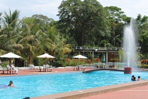 Alberca al aire libre 