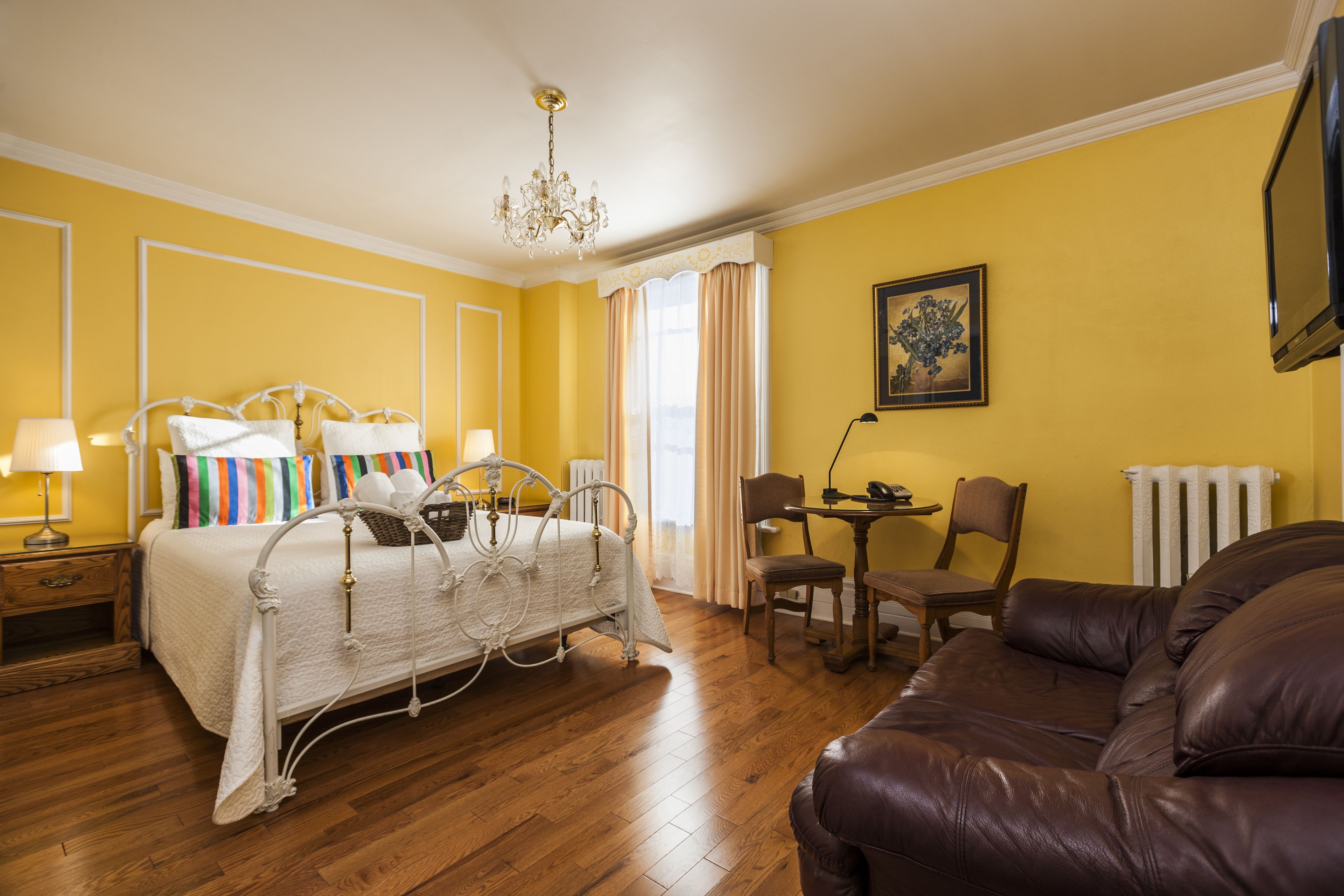 room, 1 queen bed, jetted tub | 1 bedroom, premium bedding, desk, blackout curtains