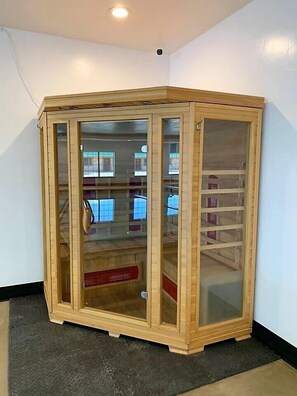 Sauna - CB&M Executive Suites (Roosevelt)