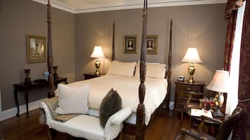 Ropa de cama de alta calidad, decoración personalizada y wifi gratis