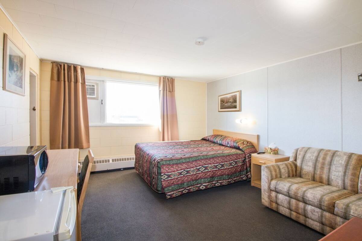 Kamer, 1 queensize bed | Een bureau, gratis wifi