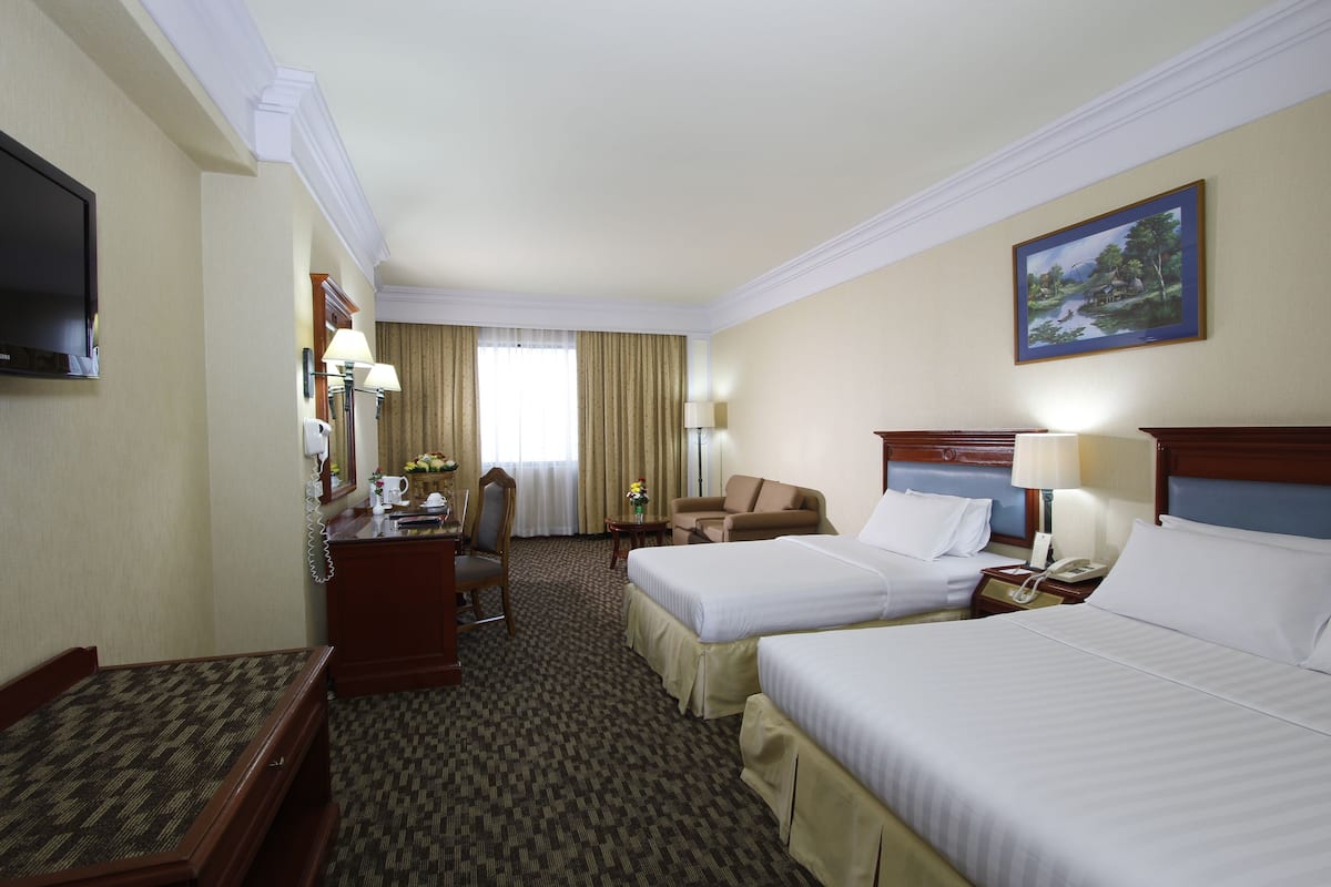 Minibar, in-room safe, desk, blackout curtains