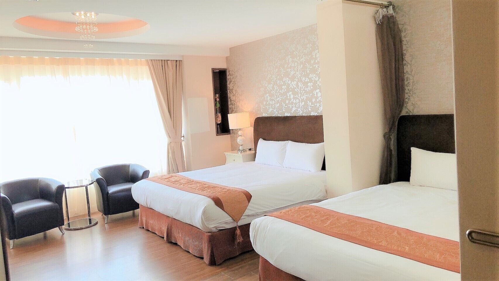 deluxe quadruple room (family room) | 1 bedroom, minibar, in-room safe, desk