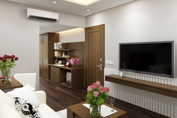 Minibar, in-room safe, desk, blackout curtains -  Eco Luxury Hotel Hanoi (Hanoi)