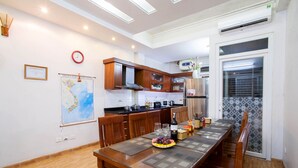Daily English breakfast for a fee - Hanoi Old Quarter Homestay (Hanoi)