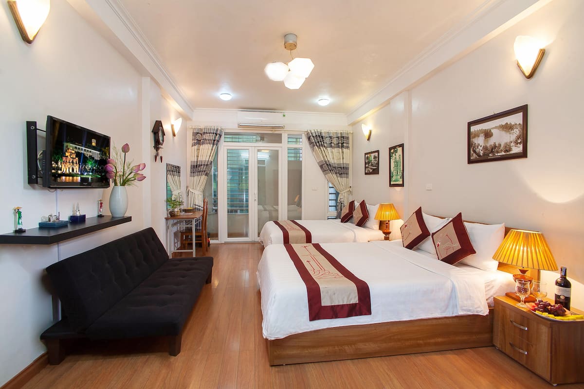 Family Room, 1 Bedroom, Private Bathroom, City View | 1 bedroom, premium bedding, minibar, in-room safe
