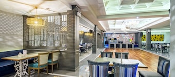 Royal Rattanakosin Hotel