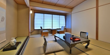 Standard Japanese Room - Mitsuiro | In-room safe, free WiFi