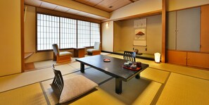 Japanese Room, Akari	 | In-room safe, free WiFi