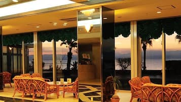 Sala de estar en el lobby
