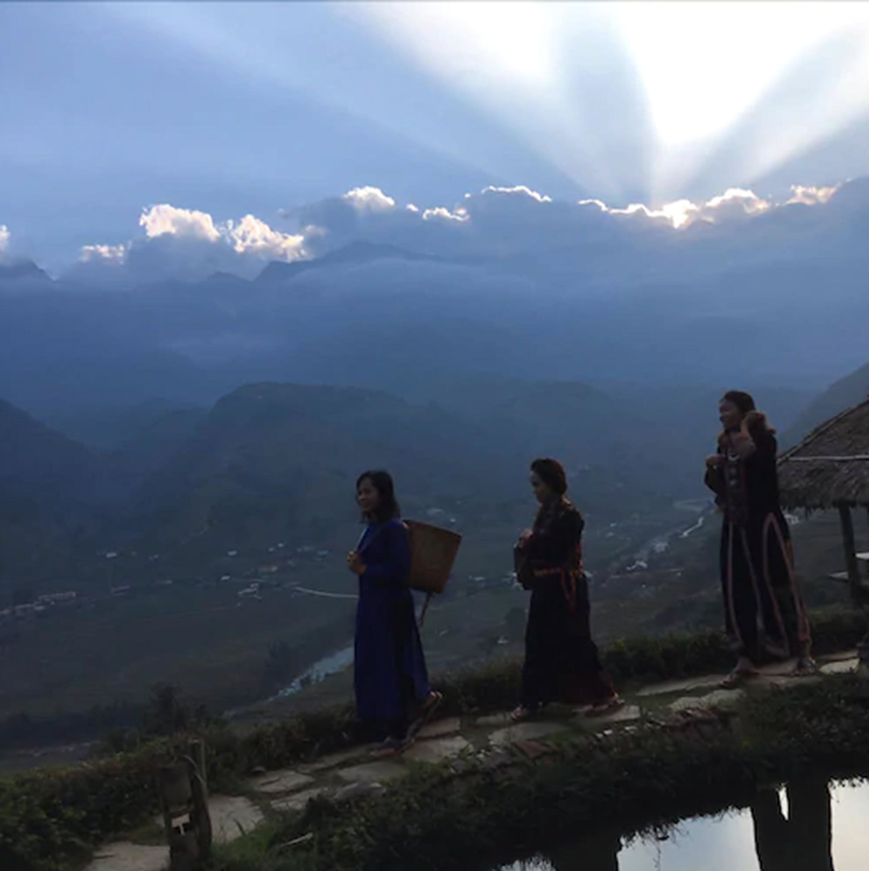 traditional bungalow, mountain view | mountain view