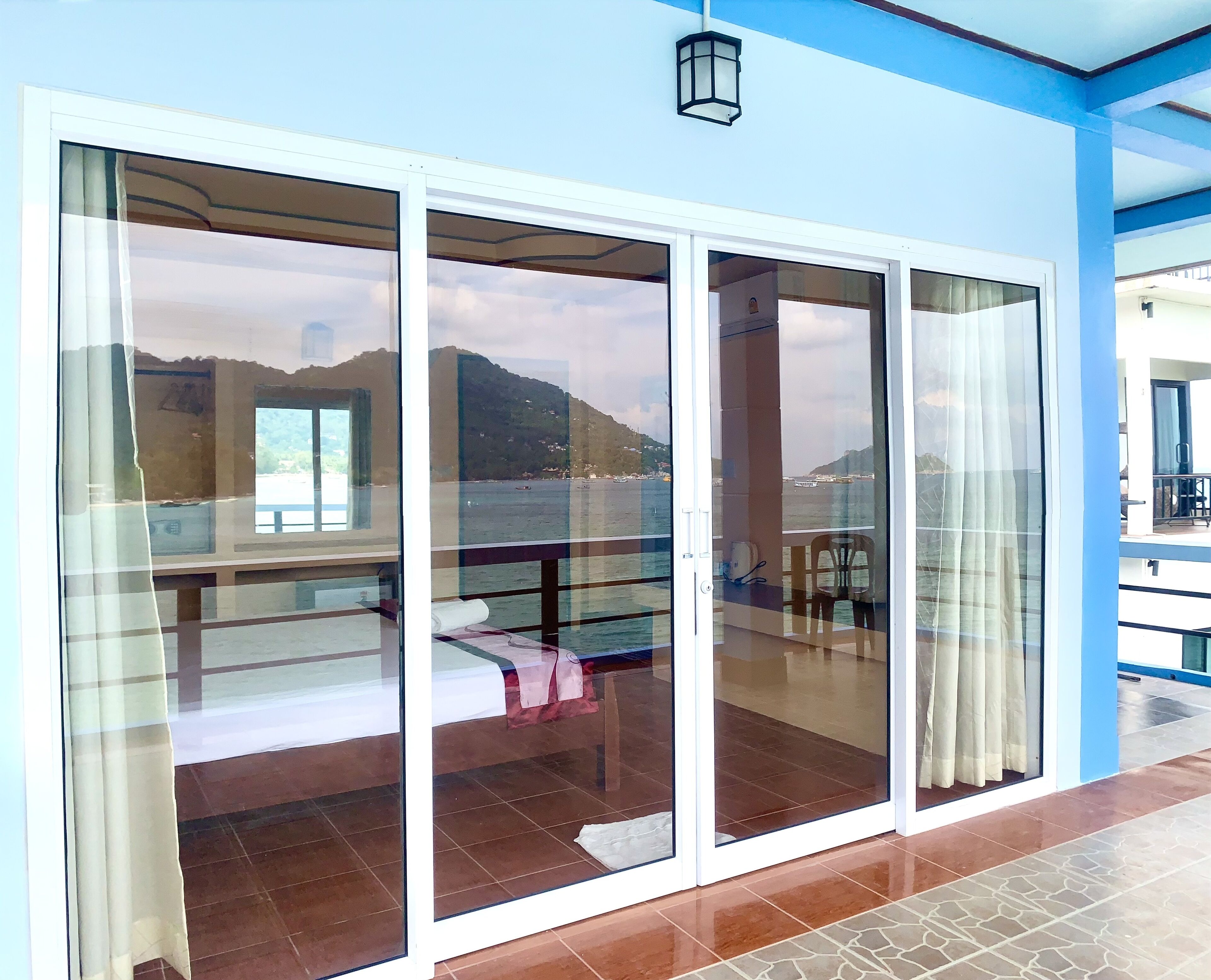 Deluxe Double Room | Living area
