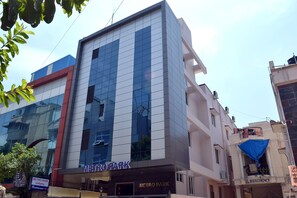 Exterior - Metro Park (Chennai)