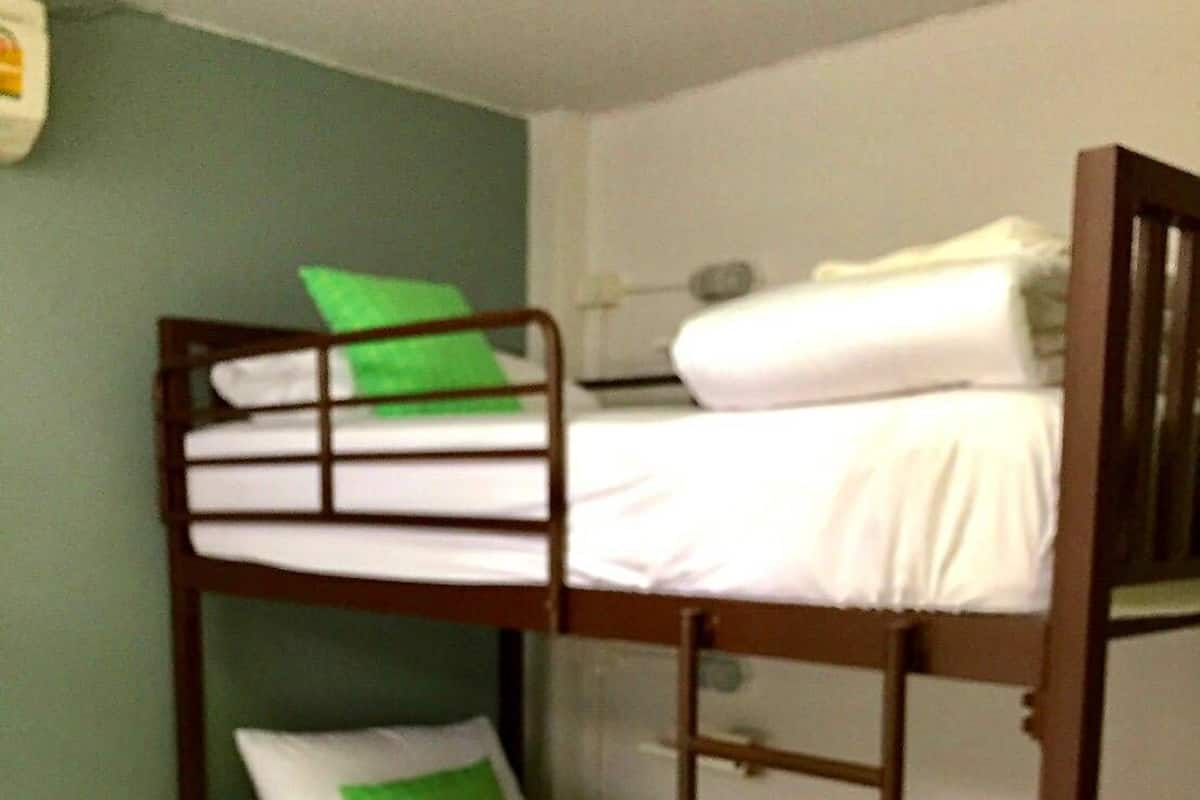6-bed male dormitory | Wifi gratis