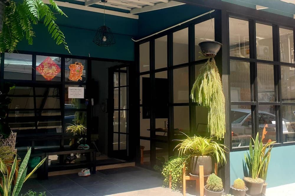 Asoke Montri Hostel