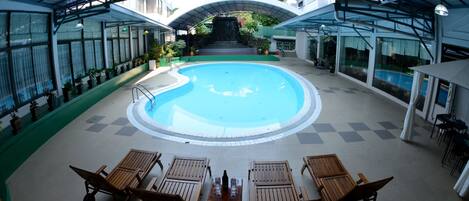 Outdoor pool, pool loungers