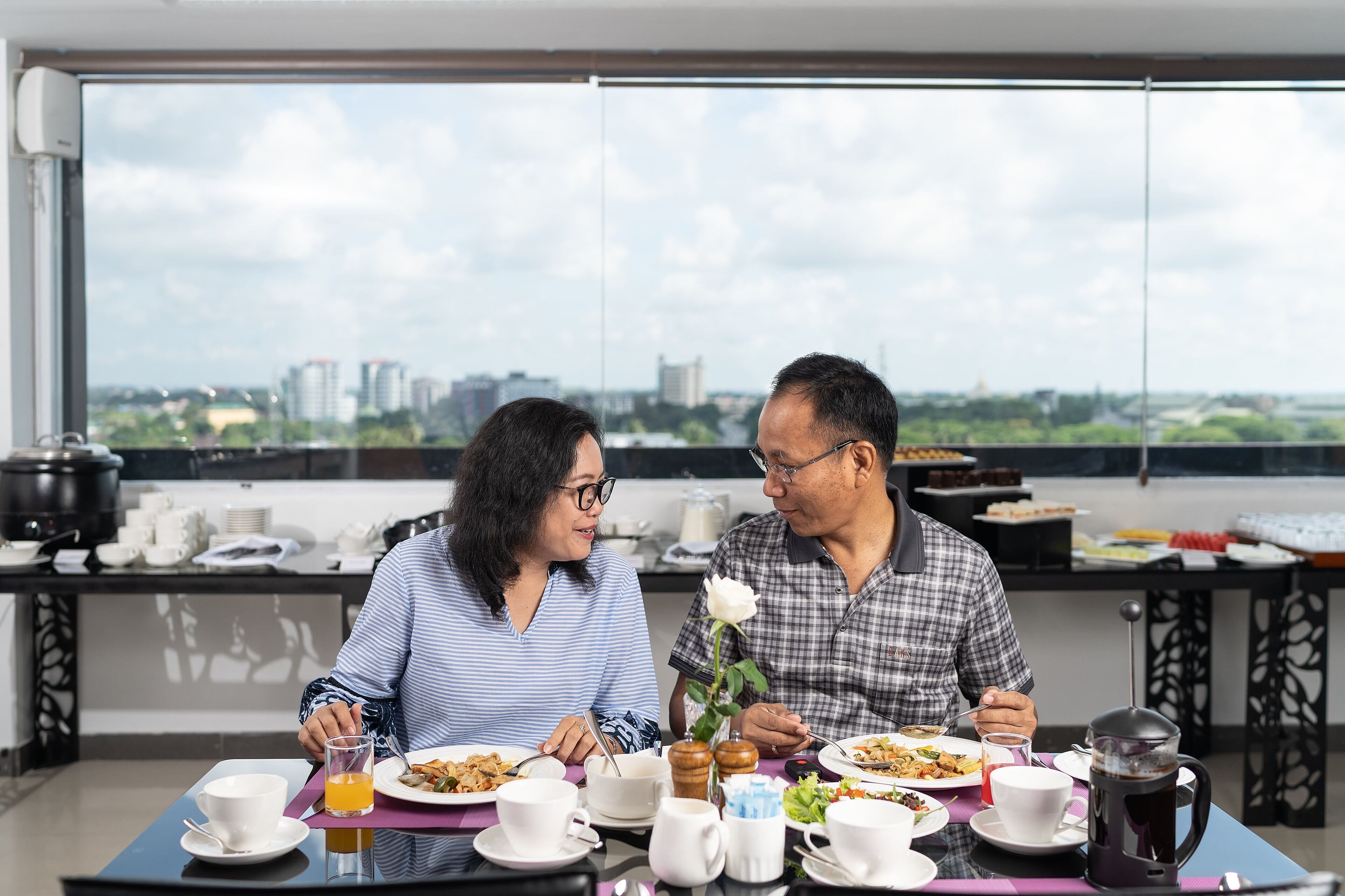 Daily buffet breakfast for a fee