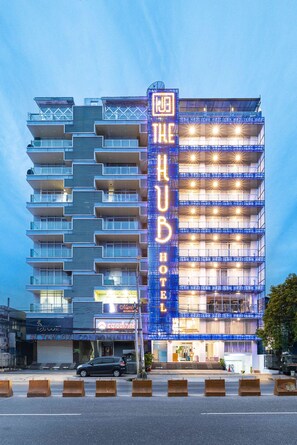 Front of property - The Hub Hotel (Yangon)