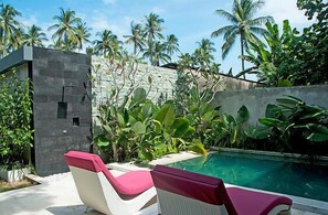 Outdoor pool - Lombok Senggigi Hotel (Senggigi)