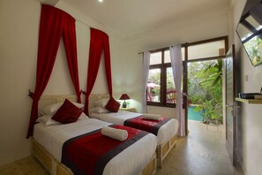 In-room safe, free WiFi - Lombok Senggigi Hotel (Senggigi)