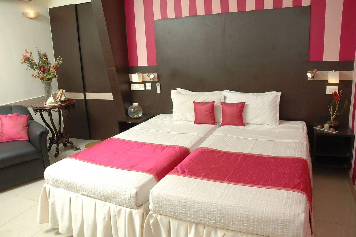 Phòng đôi phong cách cổ điển, 1 giường cỡ king | Bộ đồ giường cao cấp, minibar, két bảo mật tại phòng, bàn