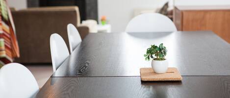 Stadtwohnung, 4 Schlafzimmer (with Bunk) | Essbereich im Zimmer