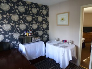 Dining - Prince Hotel (Birmingham)