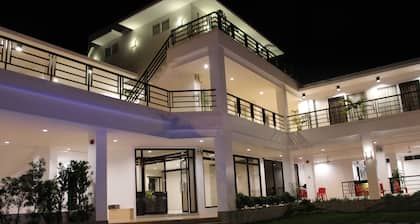 Be-ing Suites