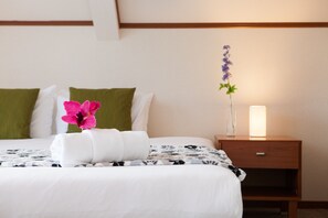 Apartment, 3 Bedrooms | 3 bedrooms, premium bedding, cribs/infant beds, free WiFi - Powder Cottage (Kutchan)