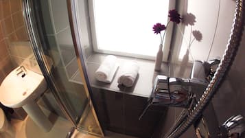 Double or Twin Room | Bathroom | Free toiletries, hair dryer, towels