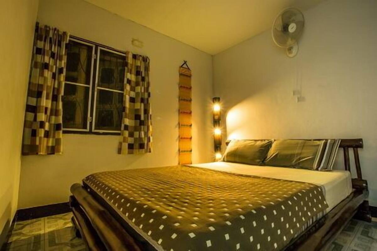 Standard Double Room Fan