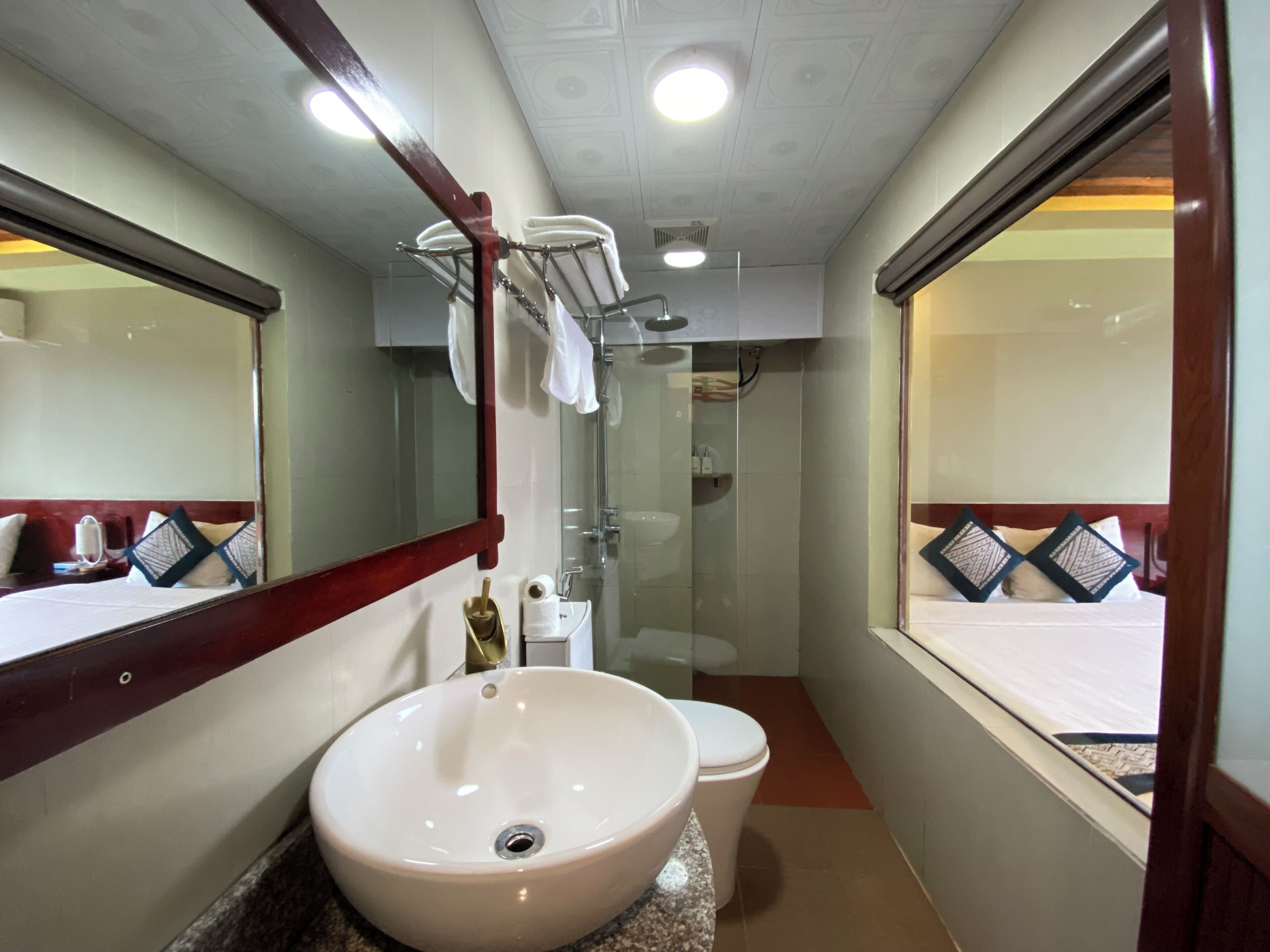 minibar, individually furnished, desk, laptop workspace