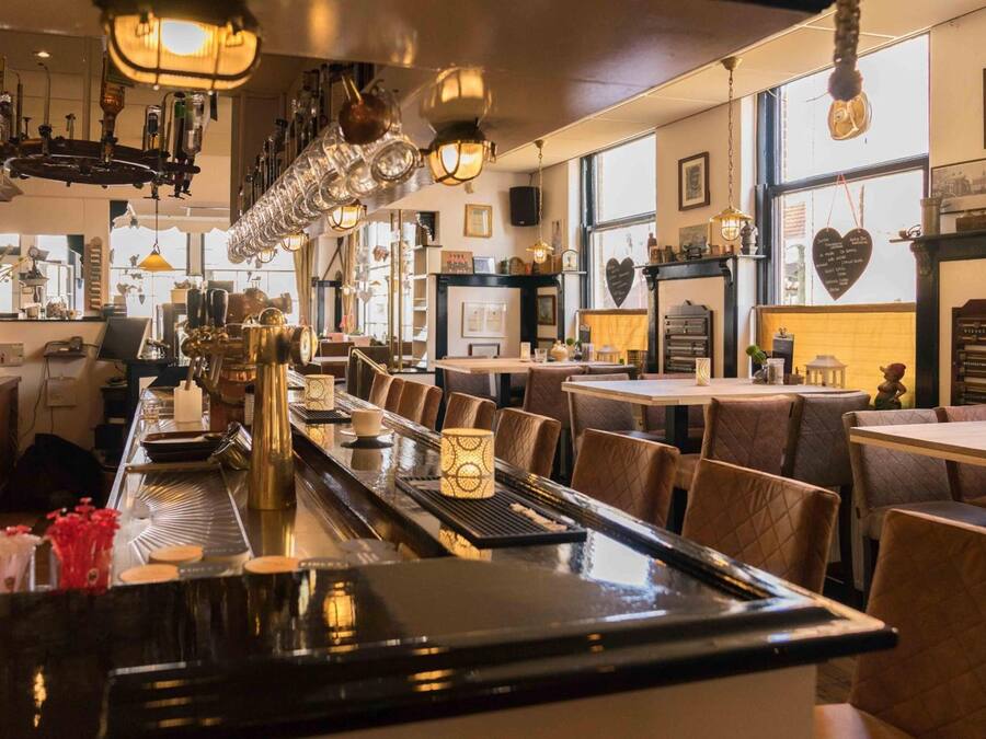 Lunch and dinner served, local cuisine