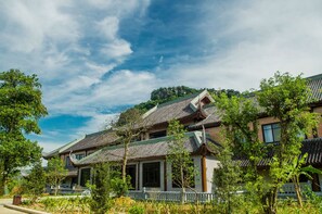 Garden - Bai Dinh Hotel (Gia Vien)