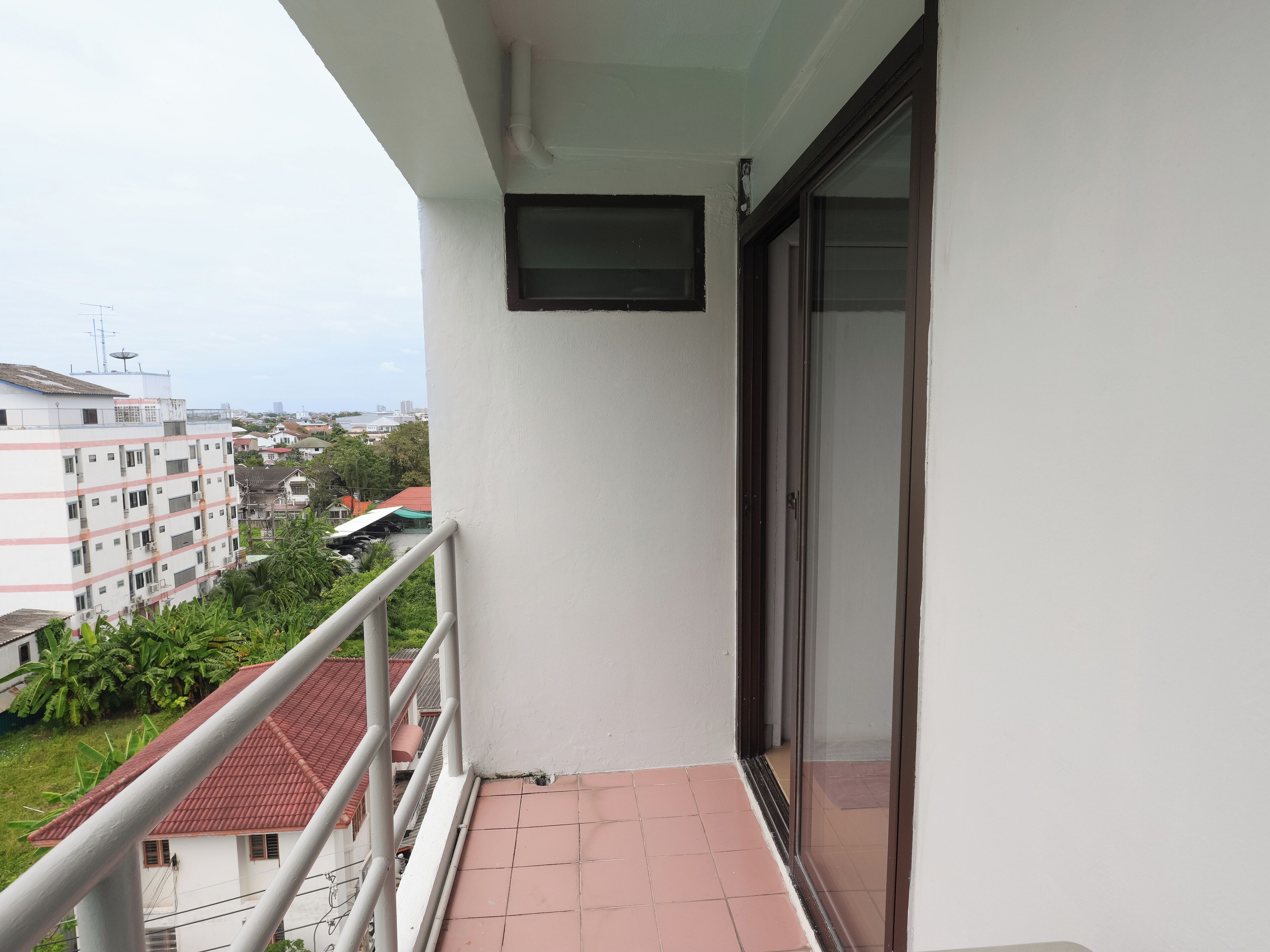 Superior Quadruple Room | Free WiFi, bed sheets