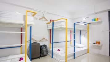 1 quarto, Wi-Fi de cortesia, roupa de cama