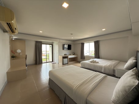 Superior A Double | Free WiFi, bed sheets